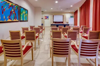TV o dispositivi per l'intrattenimento presso Holiday Inn Express Parma by IHG