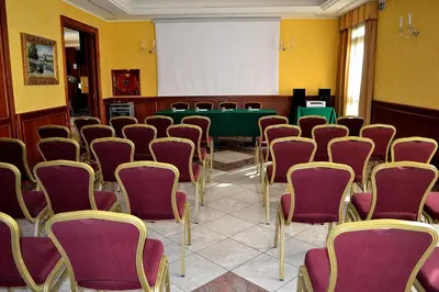 Zona business o sala conferenze di Tricolore Hotel