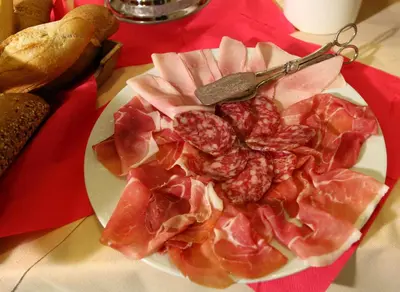 Cibo presso l'hotel o nelle vicinanze