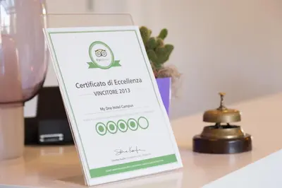 Certificato, attestato, insegna o altro documento esposto da Hotels Campus
