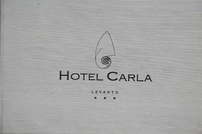 Certificato, attestato, insegna o altro documento esposto da Hotel Carla