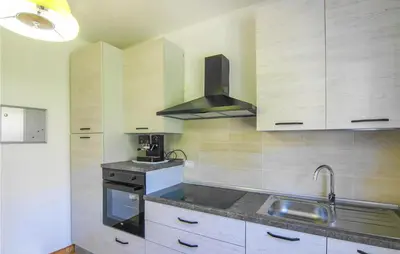 Cucina o angolo cottura di Beautiful Apartment In Magliano