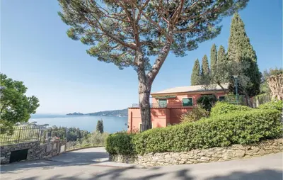 Paesaggio naturale nelle vicinanze della casa vacanze