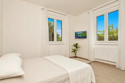 Letto o letti in una camera di [LA SPEZIA] - New Home With Netflix & Free Parking