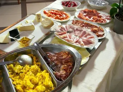 Cibo presso l'hotel o nelle vicinanze