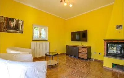 TV o dispositivi per l'intrattenimento presso Beautiful Home In Framura With Wifi