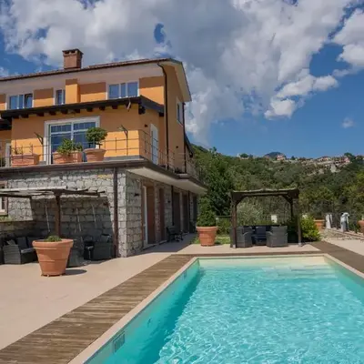 065 - VILLA LETIZIA