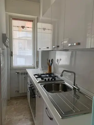 Cucina o angolo cottura di Appartamento Sandro by PortofinoVacanze