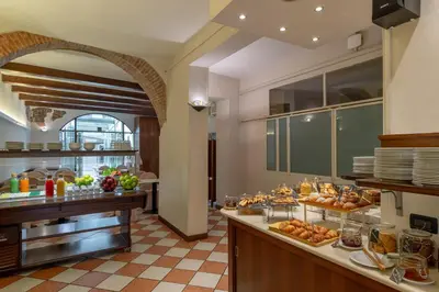 Cibo presso l'hotel o nelle vicinanze