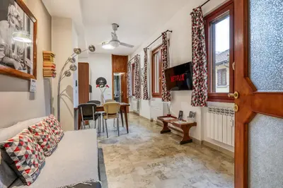 TV o dispositivi per l'intrattenimento presso ANGOLO DI CORSO CAVOUR - Ultimo piano centrale e luminoso