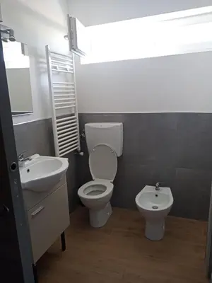 Bagno di ALBERGO ELENA 3 via emilia ovest 347
