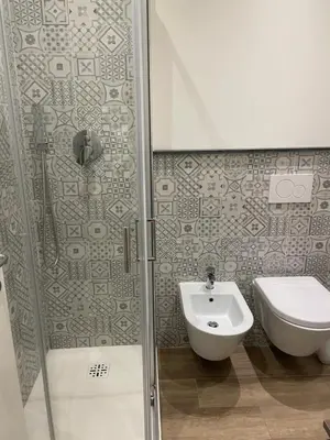 Bagno di Seafront Riva appartamento fronte mare