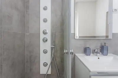Bagno di Appartamento vicino Ospedale con self check-in