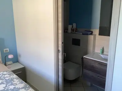 Bagno di Bed and Breakfast da Giuseppe, Camere vicino stabilimento Ferrari