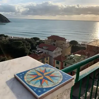 Sunray by the sea