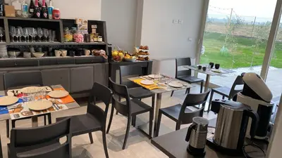Bevande di FORESTERIA LOMBARDA BED and BIKE CREMONA
