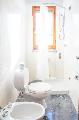 Bagno di 083 - Casa Grande con Attico condominiale vista mare, 500 metri dalla spiaggia