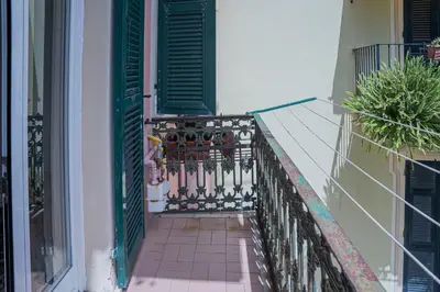 Balcone o terrazza di 057 - Casa Portobello, Centrale a 50 metri dal mare