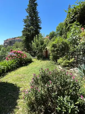 Giardino di Casa Boru - a beautiful fully restored spacious house with fantastic views