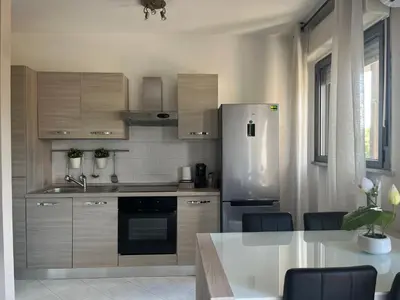 Cucina o angolo cottura di Lovely Apartment