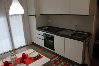 Cucina o angolo cottura di The Blue Nest - Red Apartment near 5 Terre
