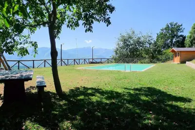 Piscina di Hai mai dormito in un metato? o nelle vicinanze