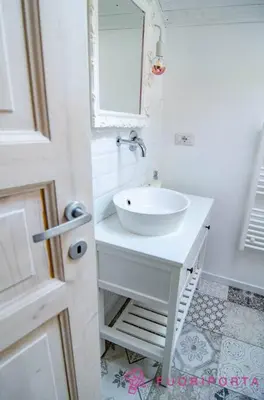 Bagno di Corte 1 con parcheggio gratuito
