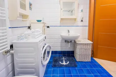 Bagno di 113 - Casa Le Terrazze in centro 100 metri Mare Spiaggia, BOX AUTO GRATIS