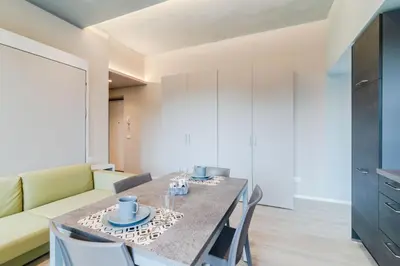 Area soggiorno di Pavia Tower - by Host4U