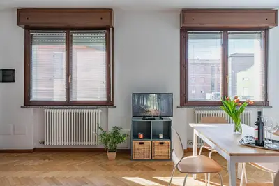 TV o dispositivi per l'intrattenimento presso GuestHost - Parma Parco Ducale Duplex Apartment with parking