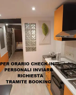 Cucina o angolo cottura di APPARTAMENTO CHECK iN