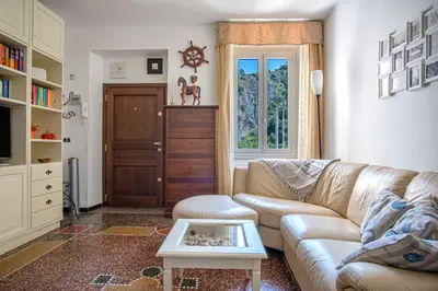 Area soggiorno di Cà du Gian, ad un passo dal mare