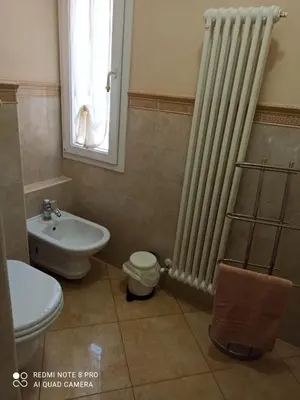 Bagno di Appartamento Via Rezzano vista mare