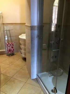 Bagno di Appartamento Via Rezzano vista mare