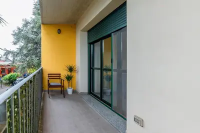Balcone o terrazza di GuestHost - Parma Residential Flat with balconyParma Residential Apartment con balcone