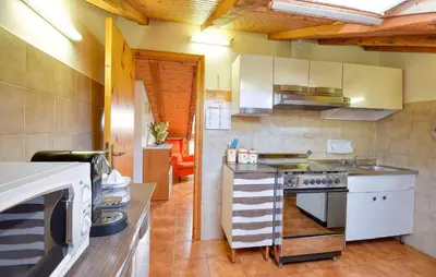 Cucina o angolo cottura di Amazing Apartment In Moneglia