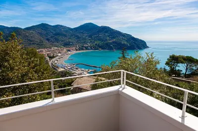 Paesaggio naturale nelle vicinanze della casa vacanze